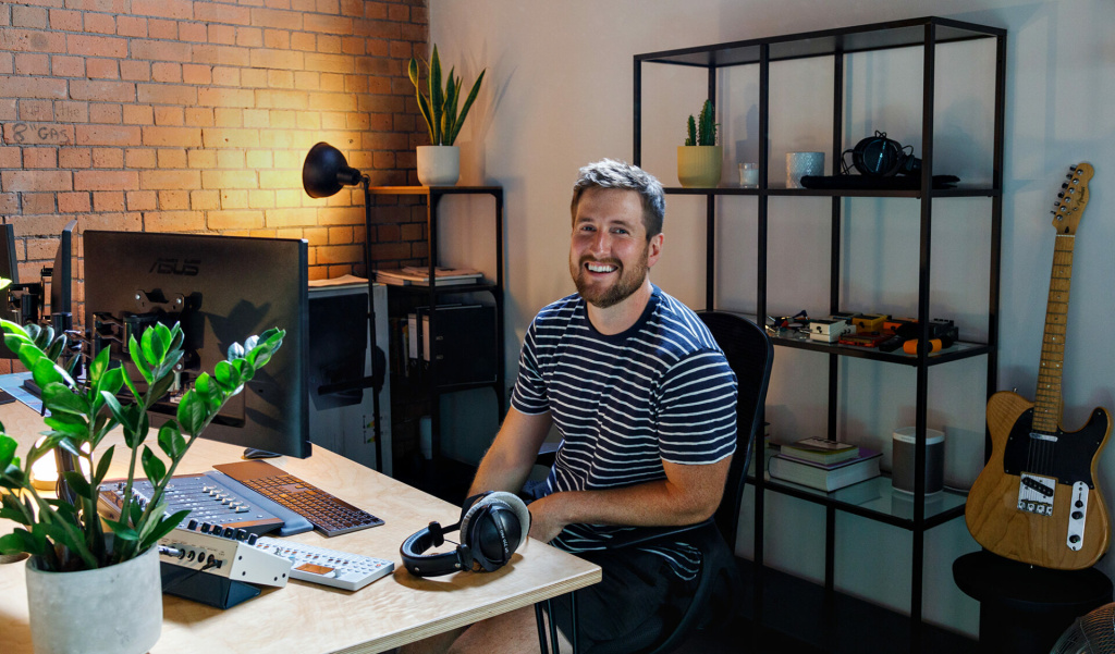 Adam-Legg-cigar-factory-Bristol-Southville-membership-community-sound-design-coworking