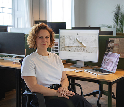Rosa-Roig-creative-coworking-Bristol-Brunswick-Square-St-Pauls-gather-round