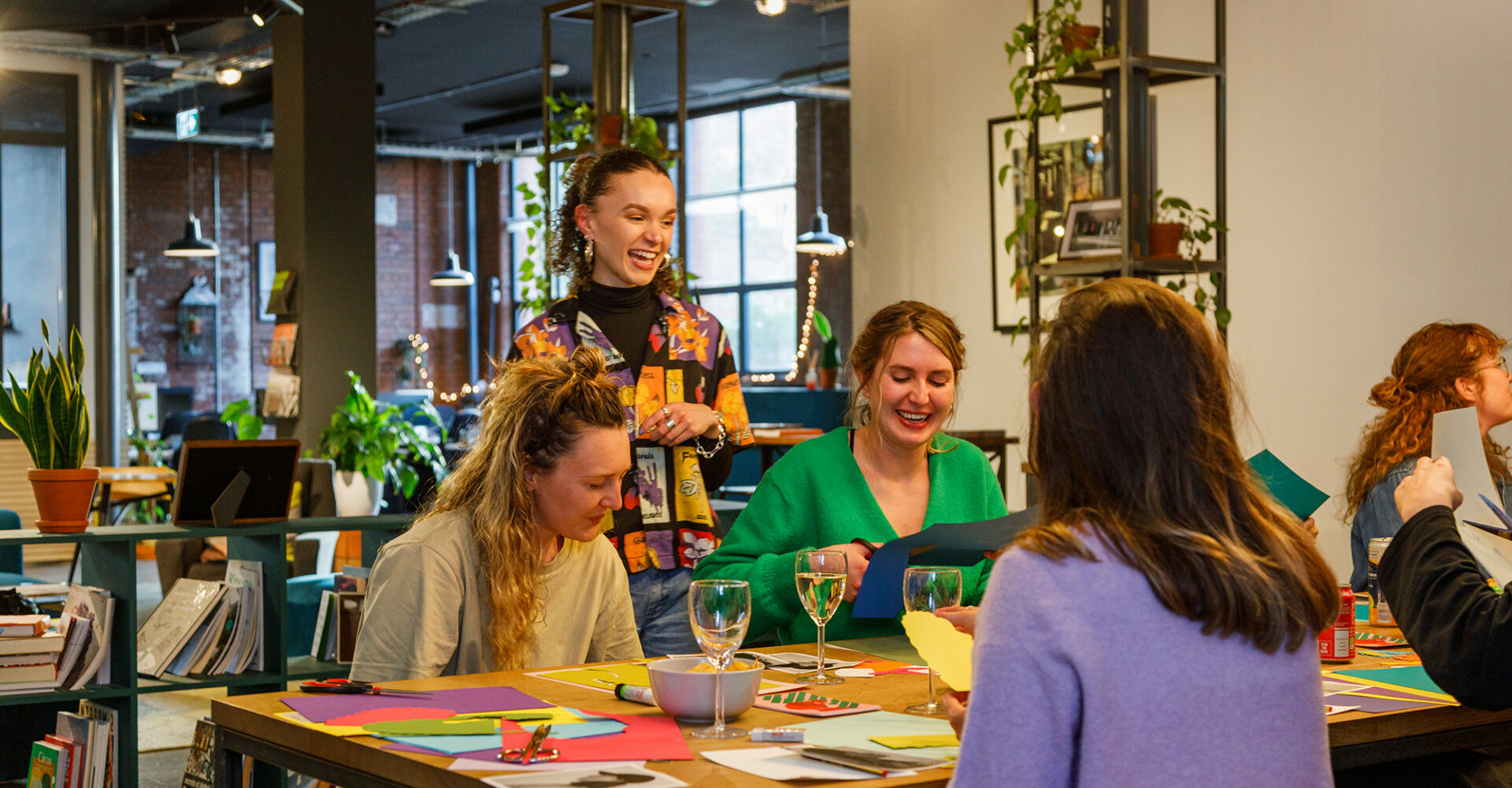 creative-coworking-spaces-Bristol-Cigar-Factory-Southville-gather-round