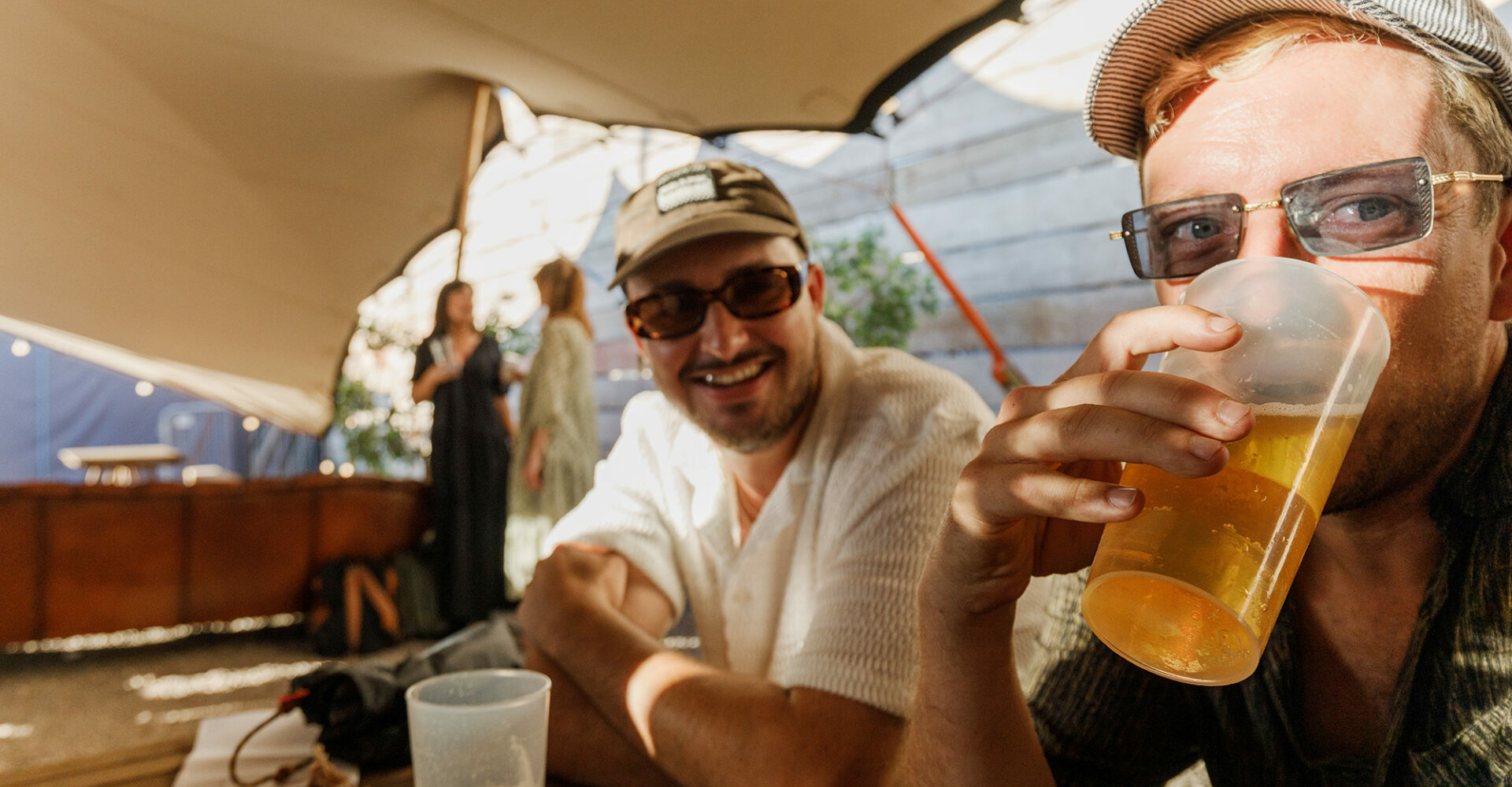 community-summer-coworking-space-creatives-network-gather-round-event-Bristol-friends