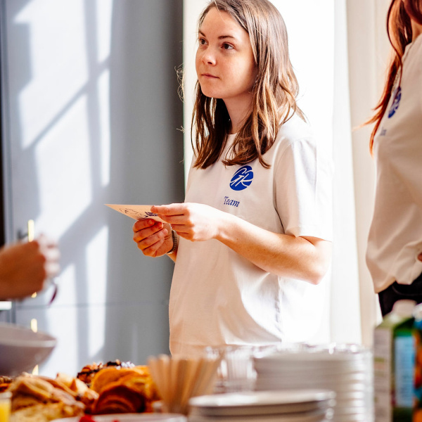 Joelie-Sleap-Gather-Round